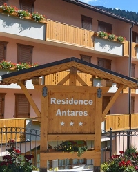 RESIDENCE