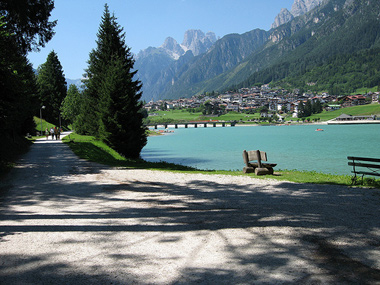 Passeggiata sul Lago di Auronzo