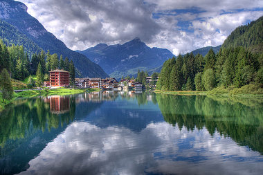 Il lago di Alleghe